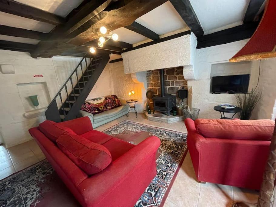 Le Petit Fleur - The Little Flower, Cosy Cottage Saint-Michel-de-Montjoie ภายนอก รูปภาพ